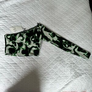 Zara One Shoulder long sleeve Crop Top New Small, green white black 70's vibe